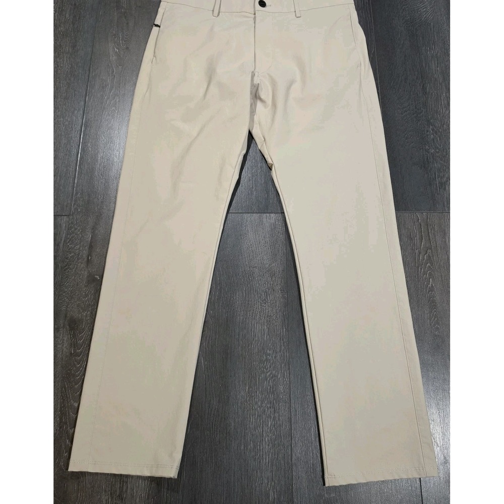 Western Rise Evolution Chino Pant Men 33x30 Beige Stretch City Preppy Packable